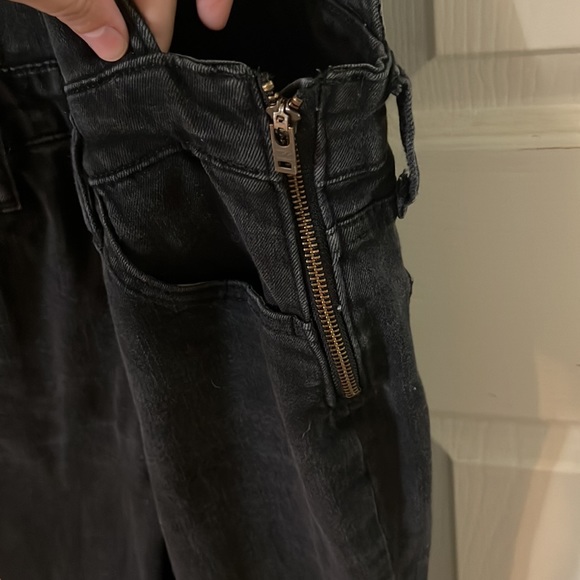 Levi’s overalls - Picture 3 of 5